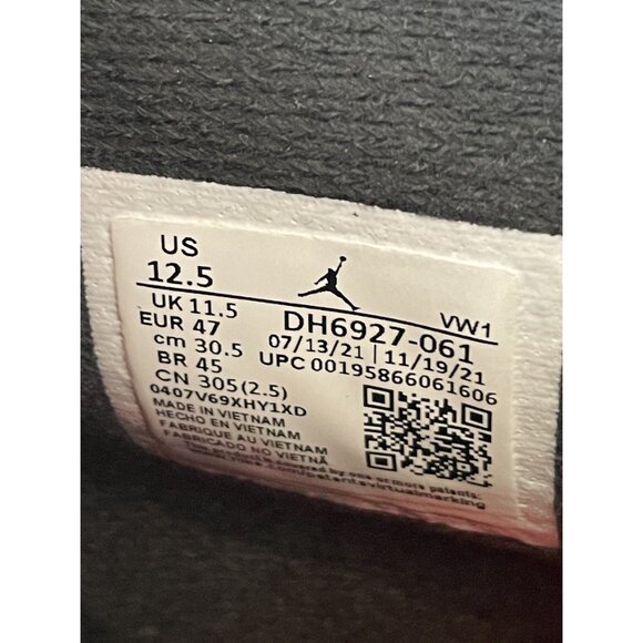 Air Jordan 4 Retro 'Dark Grey/Infrared 23-Black' DH6927 061 - Picture 7 of 9